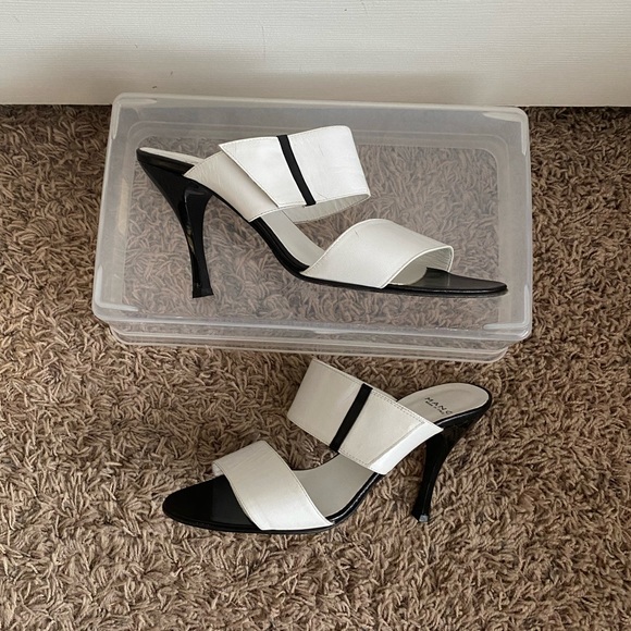 Two Strap Heels - Picture 2 of 4